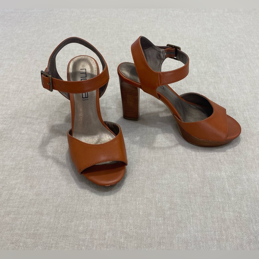 Moda Spana Ankle Strap High Heel Sandal Sz 6.5 Brown Bold Block Heel